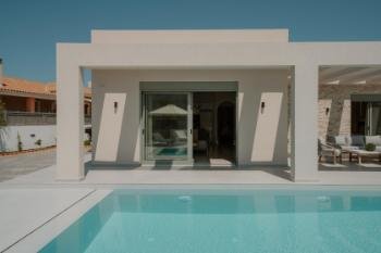 D & A  private pool villas zakynthos zante