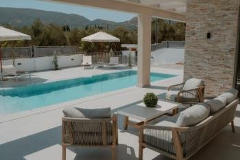 D & A  private pool villas zakynthos zante